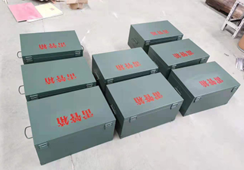 瑞丽炸药箱和雷管箱一般是怎么存放的？